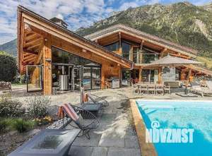 Дом 375м², 2-этажный, участок 13 сот.  