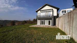 Дом 130м&sup2;, 2-этажный, участок 6 сот.  