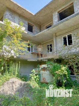 Дом 900м², 3-этажный, участок 17 сот.  