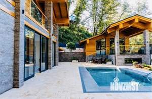 Дом 300м², 2-этажный, участок 15 сот.  