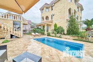 Коттедж 409м&sup2;, 3-этажный, участок 7 сот.  