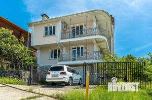 Дом 284м², 3-этажный, участок 7 сот.  