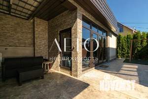 Дом 300м&sup2;, 2-этажный, участок 7 сот.  