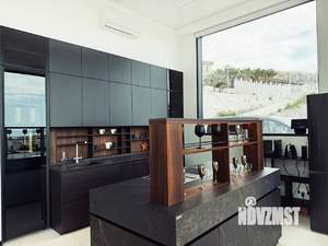 Дом 220м², 2-этажный, участок 12 сот.  