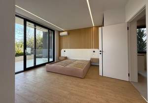 Дом 200м², 2-этажный, участок 5 сот.  