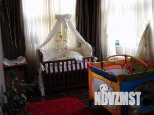 Дом 285м², 3-этажный, участок 7 сот.  