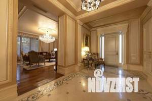 Дом 250м², 2-этажный, участок 6 сот.  