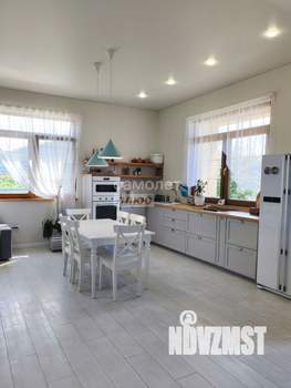 Дом 181м², 2-этажный, участок 6 сот.  