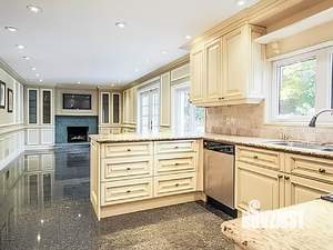 Дом 310м², 2-этажный, участок 9 сот.  