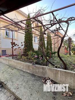 Дом 200м&sup2;, 2-этажный, участок 7 сот.  