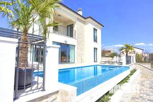 Дом 140м², 2-этажный, участок 4 сот.  