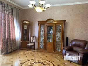 Дом 230м², 3-этажный, участок 7 сот.  