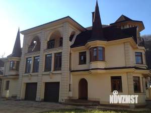 Коттедж 370м², 4-этажный, участок 10 сот.  