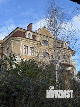 Дом 1098м&sup2;, 4-этажный, участок 35 сот.  