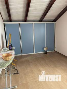 Дом 180м², 2-этажный, участок 20 сот.  