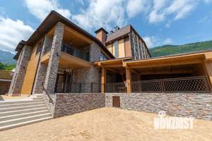 Коттедж 313м², 2-этажный, участок 5 сот.  