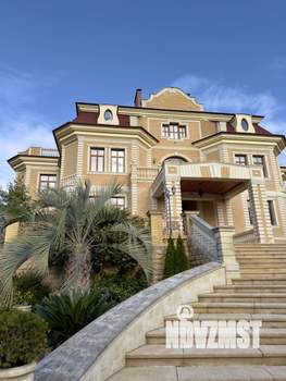 Дом 1098м&sup2;, 4-этажный, участок 35 сот.  