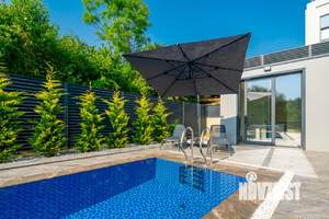 Дом 300м², 2-этажный, участок 6 сот.  