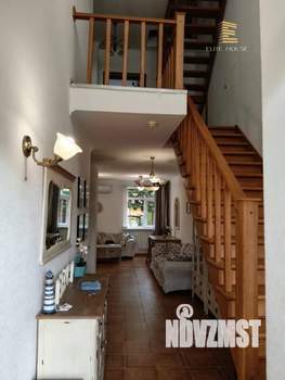 Дом 150м², 3-этажный, участок 4 сот.  