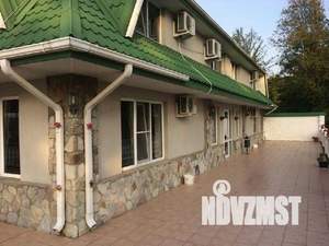 Дом 750м², 3-этажный, участок 15 сот.  