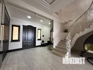 Коттедж 195м², 2-этажный, участок 3 сот.  