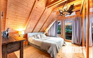 Коттедж 200м², 2-этажный, участок 6 сот.  