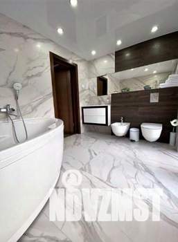 Дом 250м², 2-этажный, участок 6 сот.  