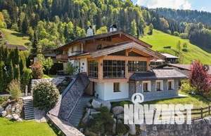 Дом 310м², 3-этажный, участок 8 сот.  