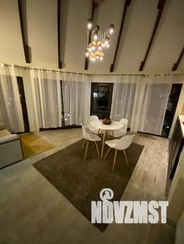 Студия квартира, посуточно, 40м2, 4/4 этаж