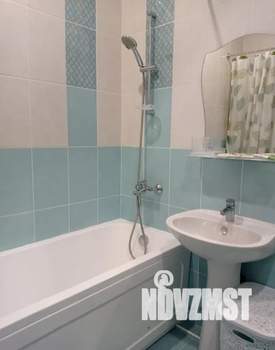 Студия квартира, посуточно, 28м2, 1/13 этаж