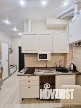 Студия квартира, посуточно, 25м2, 1/4 этаж