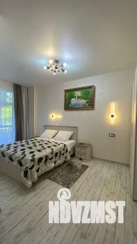 1-к квартира, посуточно, 32м2, 2/6 этаж