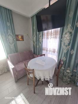 Студия квартира, посуточно, 37м2, 4/5 этаж