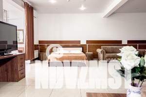 1-к квартира, посуточно, 60м2, 1/5 этаж