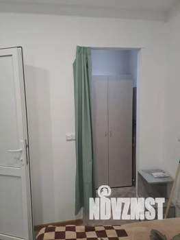 Студия квартира, посуточно, 18м2, 1/3 этаж