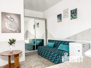 Студия квартира, посуточно, 27м2, 1/9 этаж