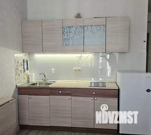 Студия квартира, посуточно, 25м2, 6/13 этаж