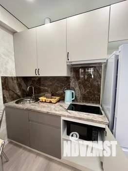 Студия квартира, посуточно, 27м2, 3/13 этаж