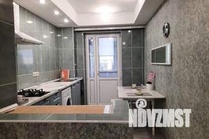 2-к квартира, посуточно, 45м2, 9/9 этаж