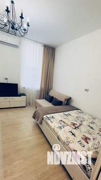 Студия квартира, посуточно, 25м2, 1/4 этаж