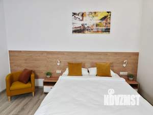 1-к квартира, посуточно, 40м2, 1/18 этаж