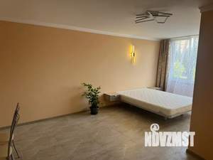 Студия квартира, посуточно, 32м2, 1/1 этаж