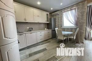 1-к квартира, посуточно, 35м2, 16/24 этаж