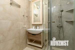1-к квартира, посуточно, 60м2, 1/1 этаж