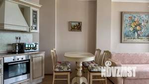 1-к квартира, посуточно, 66м2, 3/7 этаж