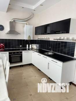 2-к квартира, посуточно, 70м2, 7/17 этаж