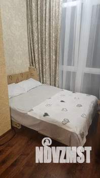 2-к квартира, посуточно, 45м2, 8/19 этаж