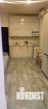 Студия квартира, посуточно, 25м2, 1/13 этаж