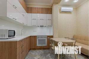 2-к квартира, посуточно, 58м2, 11/19 этаж