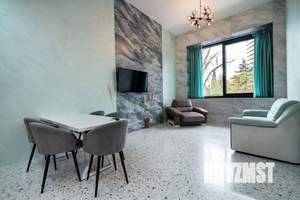 1-к квартира, посуточно, 63м2, 1/1 этаж